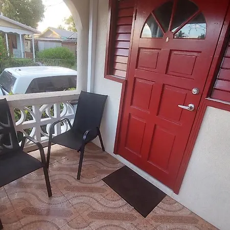 Carmen'S Cozy Studio Bridgetown Exterior photo