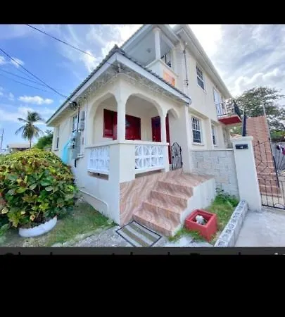Carmen'S Cozy Studio Bridgetown Exterior photo